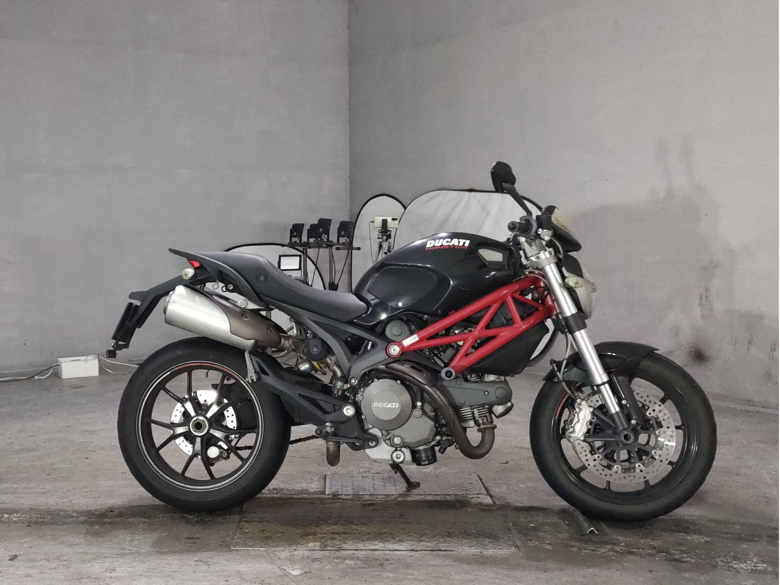 OTHER DUCATI MONSTAR 796