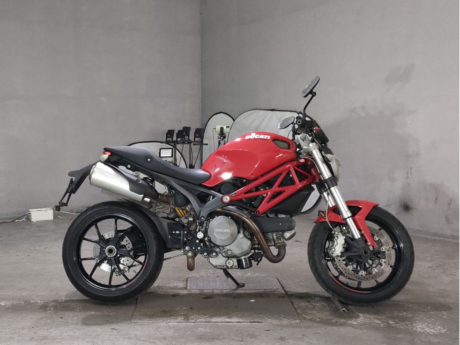 OTHER DUCATI MONSTAR 796