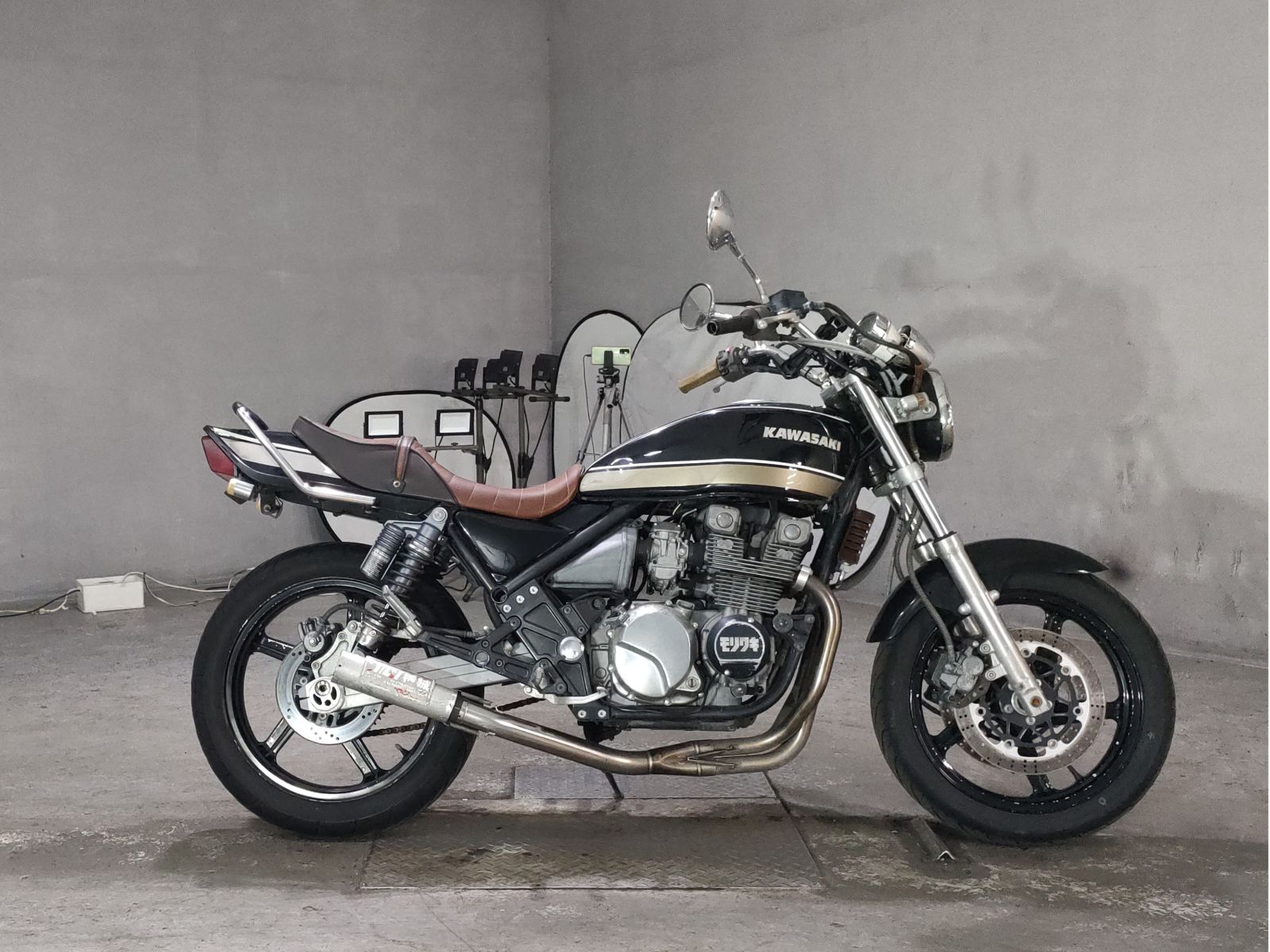 Kawasaki ZEPHYR400