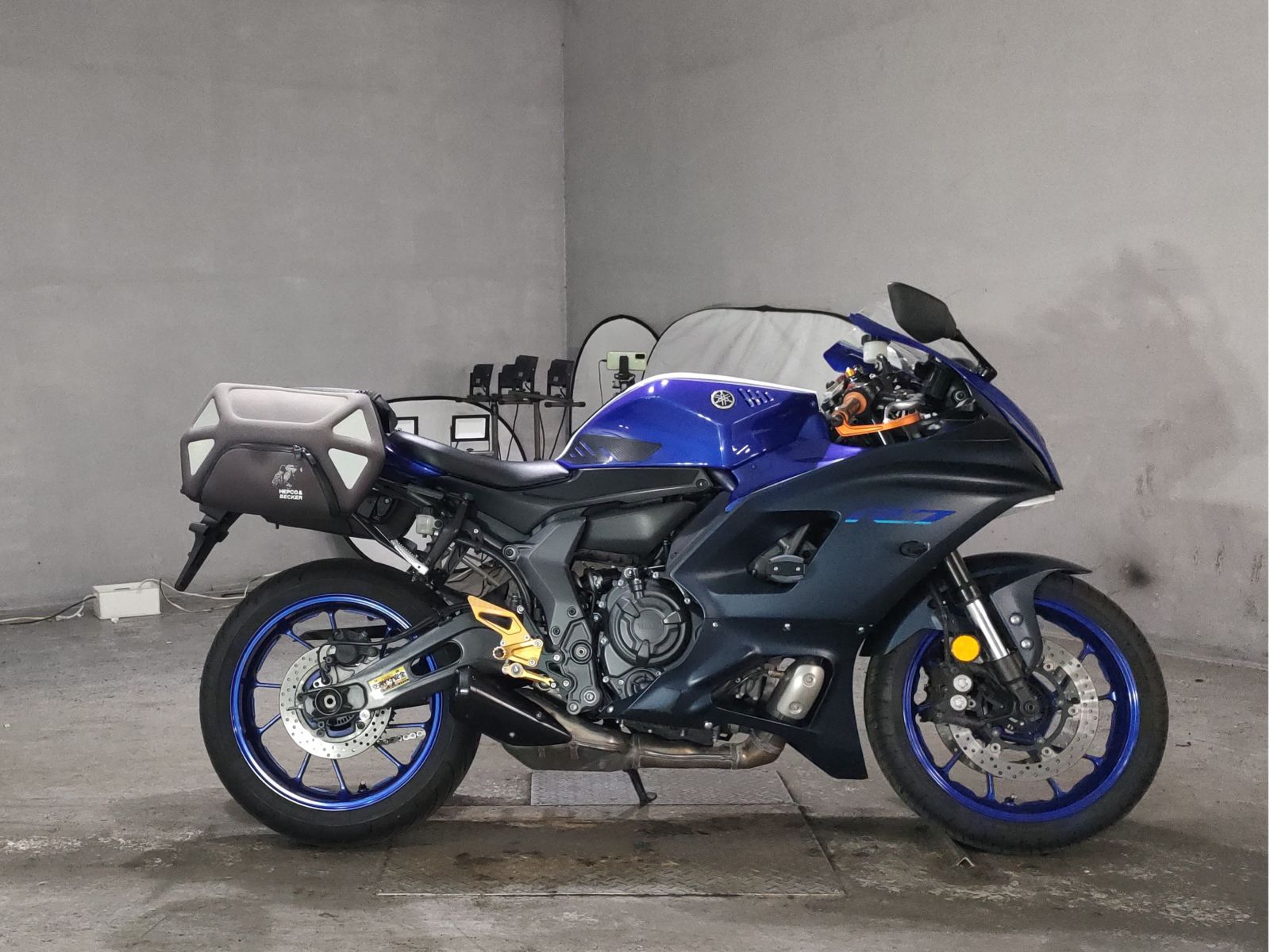 Yamaha YZF-R7