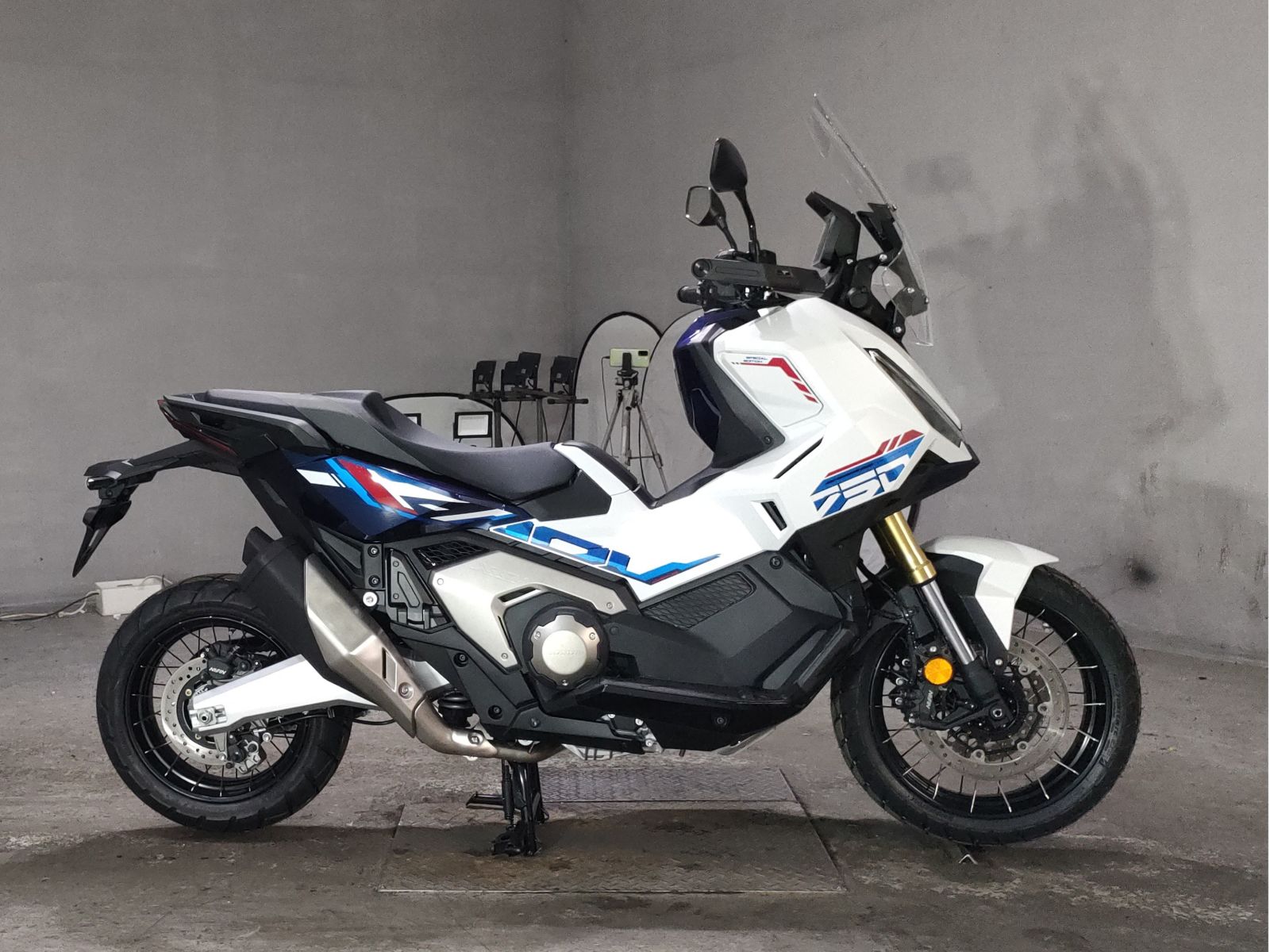 OTHER X-ADV