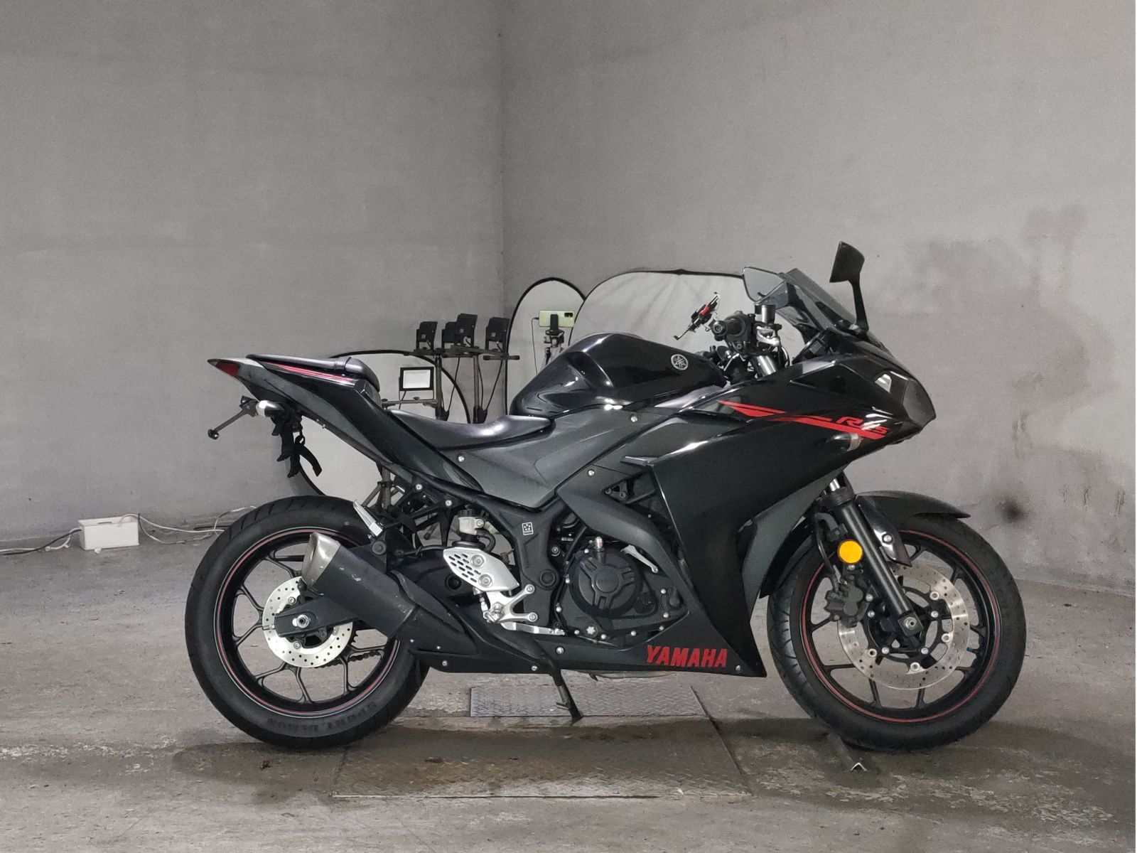 Yamaha YZF-R25