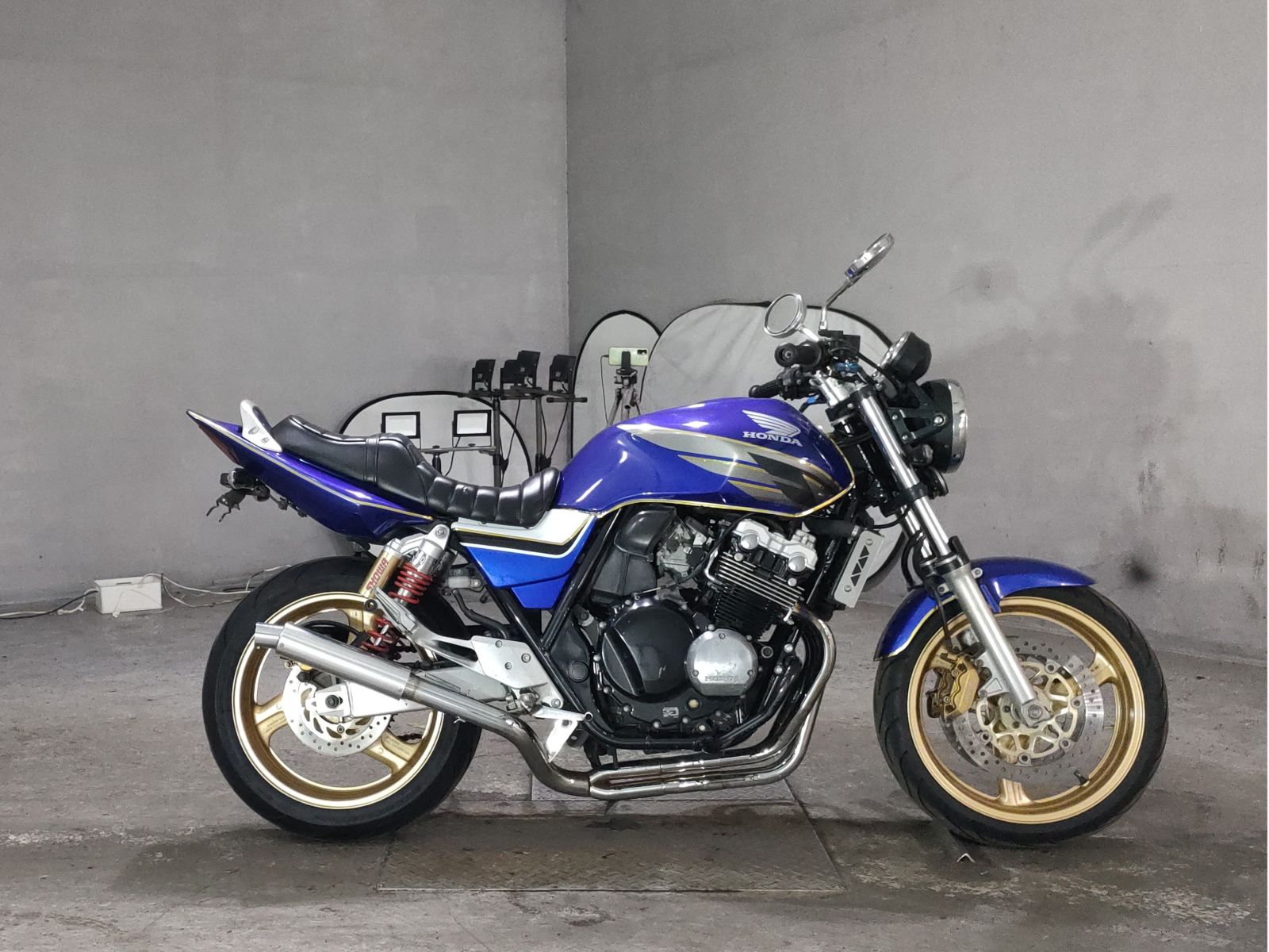 Honda CB400SFV-3