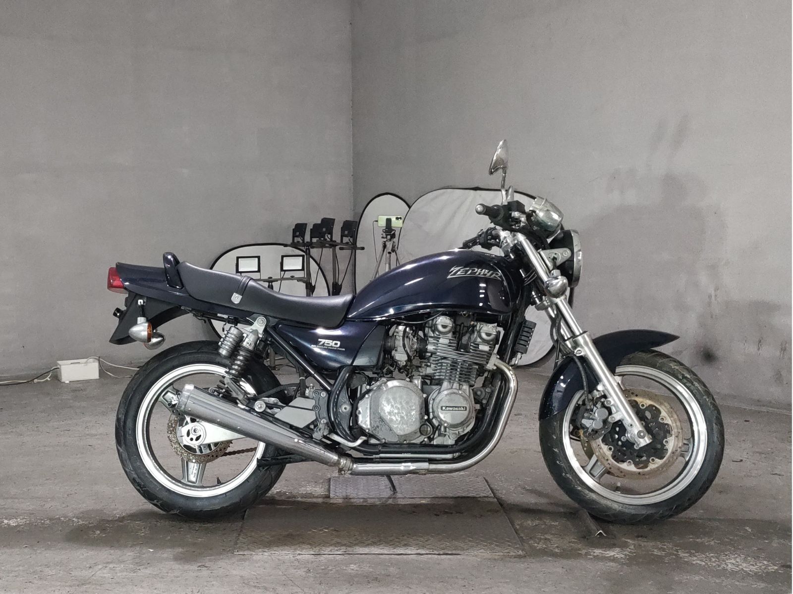 Kawasaki ZEPHYR750