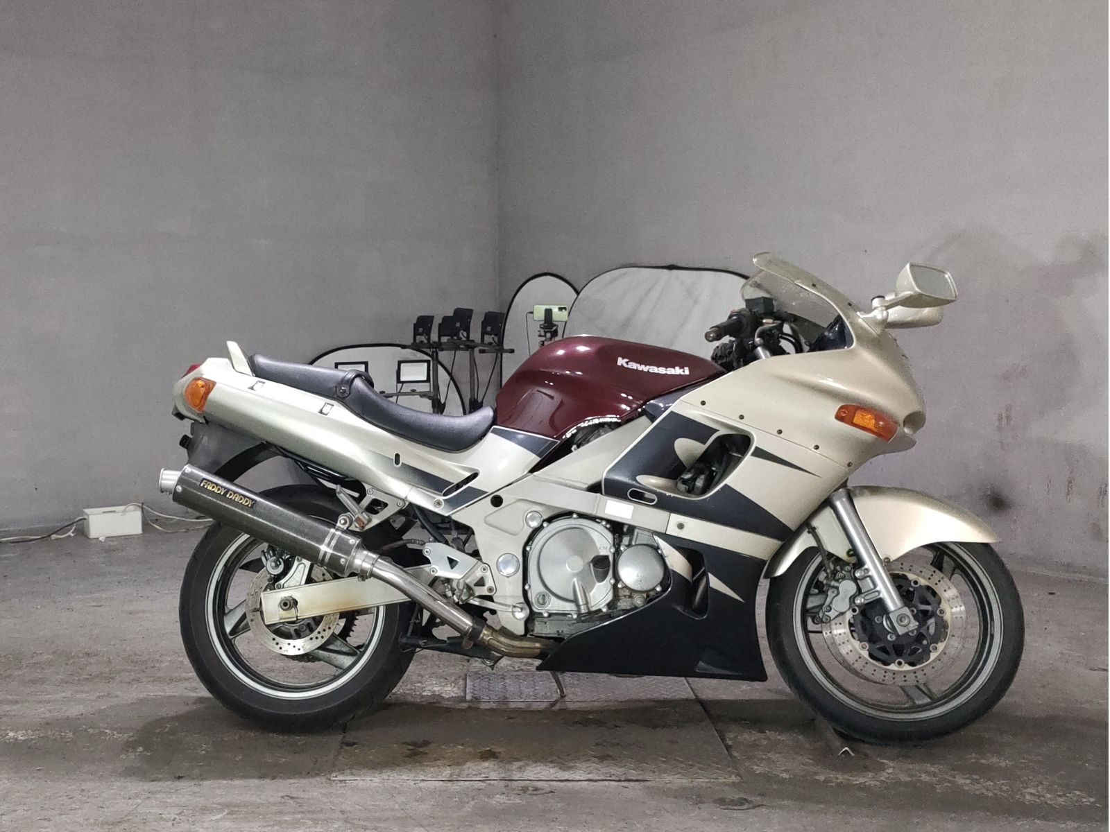 Kawasaki ZZR400