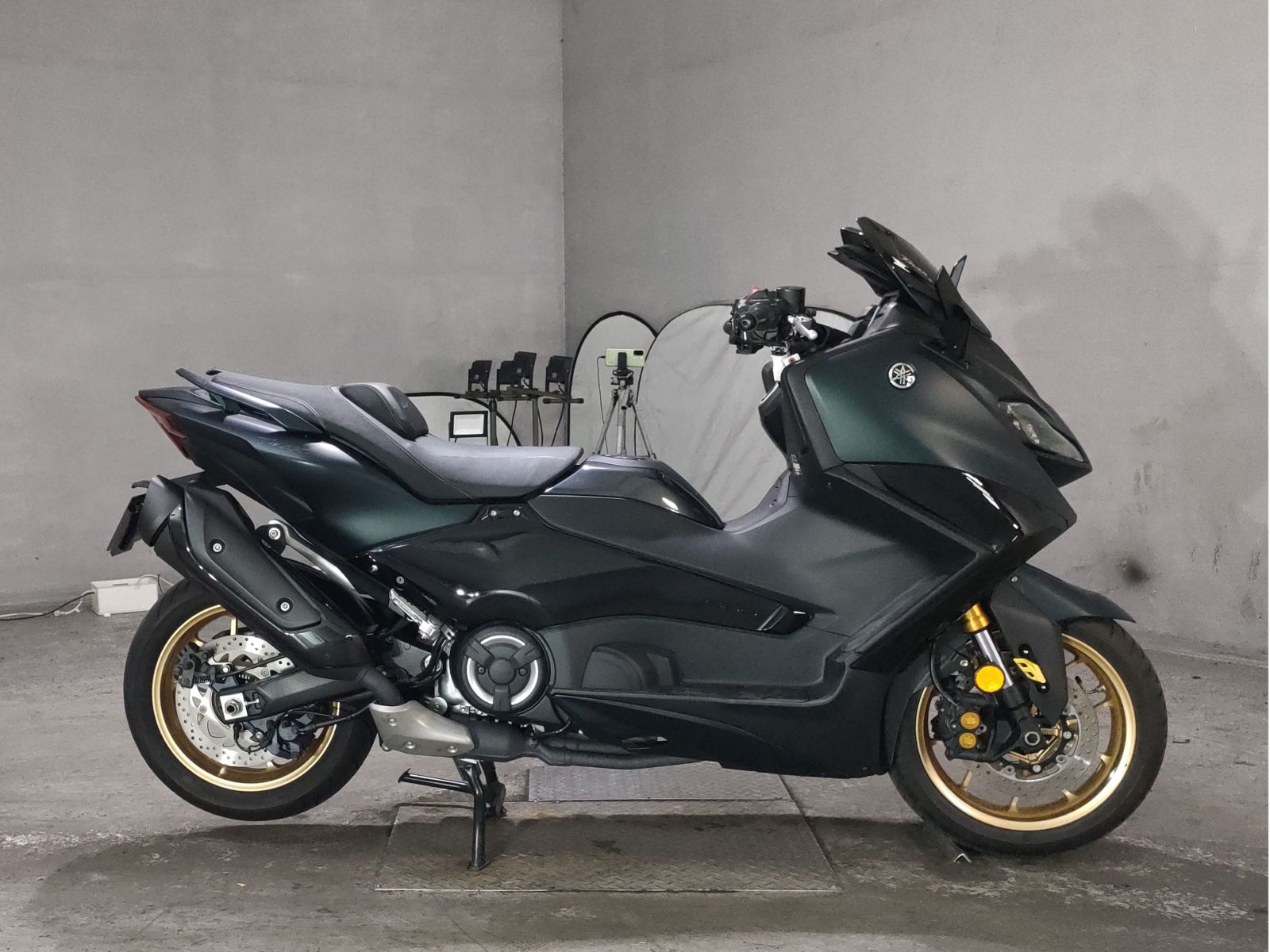 OTHER T-MAX560