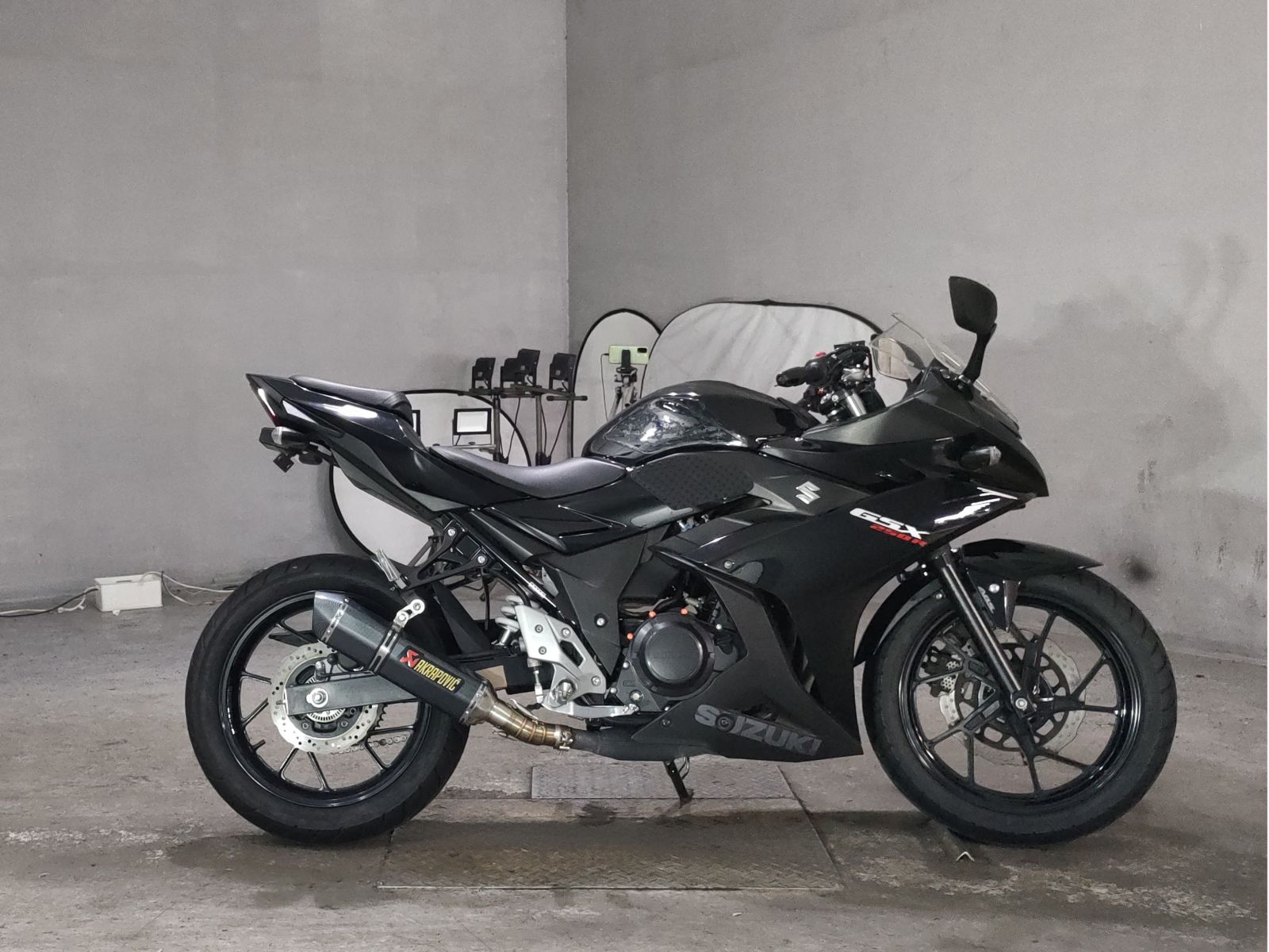 Suzuki GSX250R