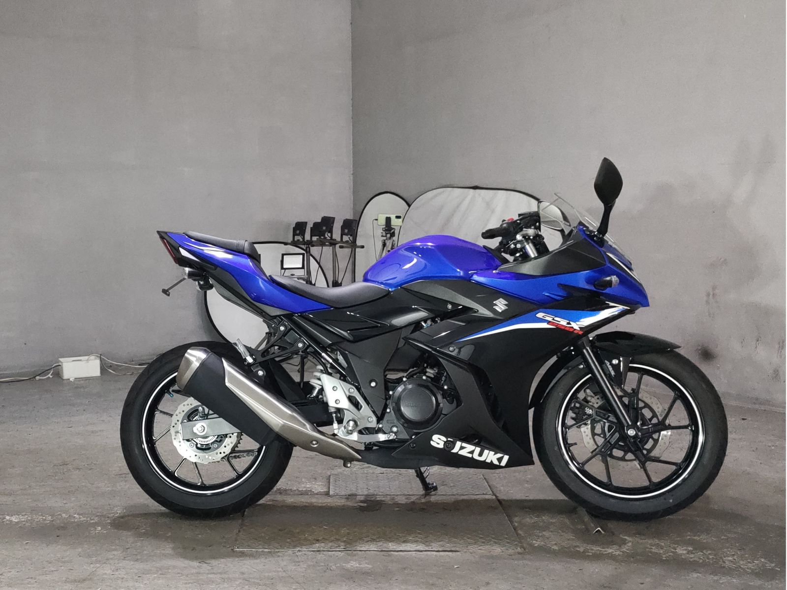 Suzuki GSX250R