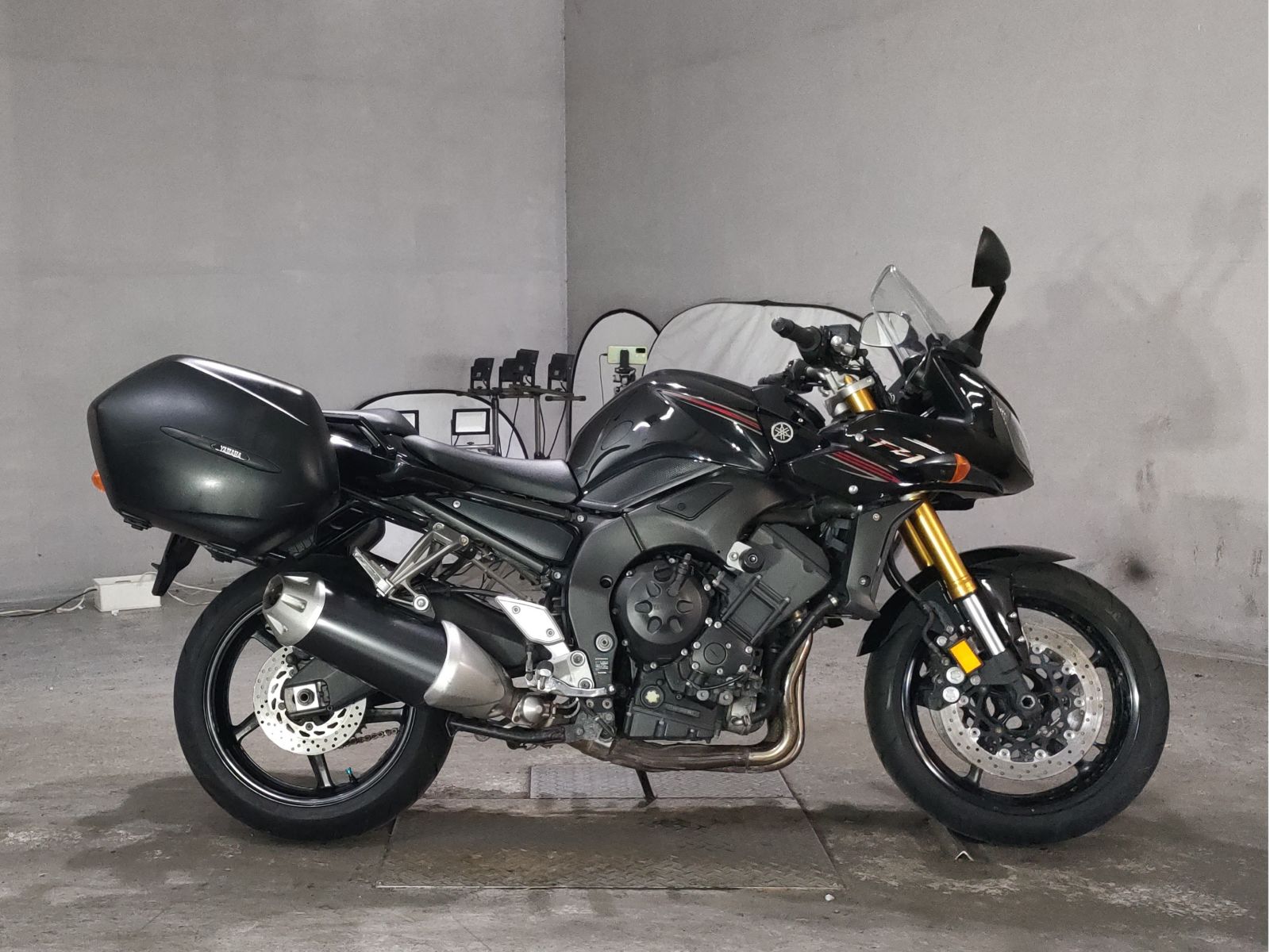 Yamaha FZ-1 FEATHER