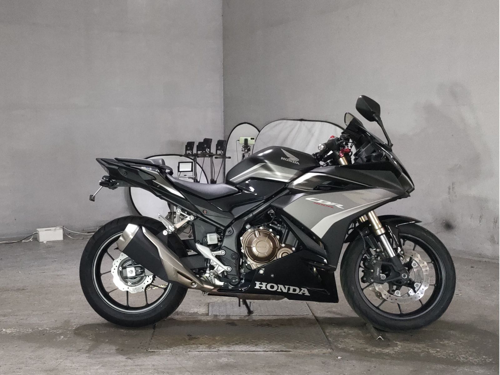 Honda CBR400R