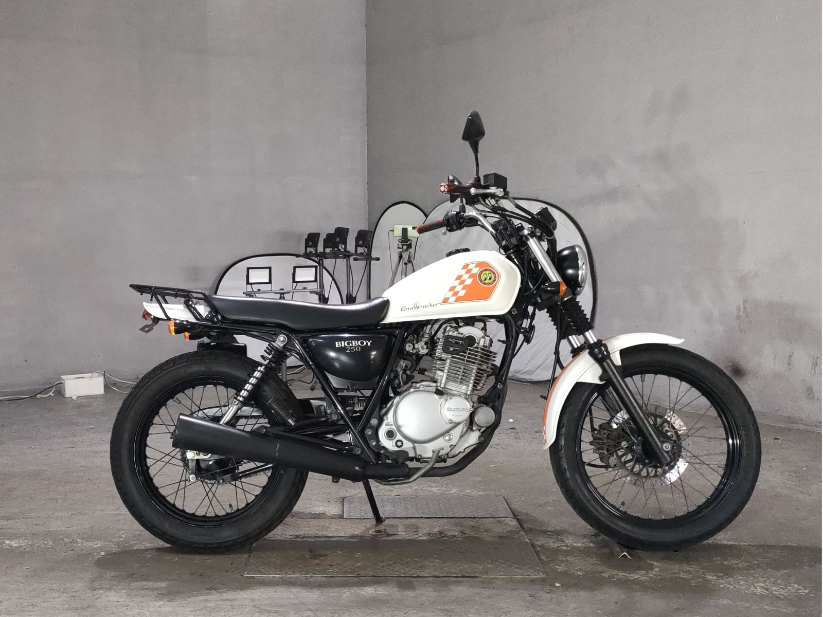 Suzuki GLASS TRACKER BIG BOY