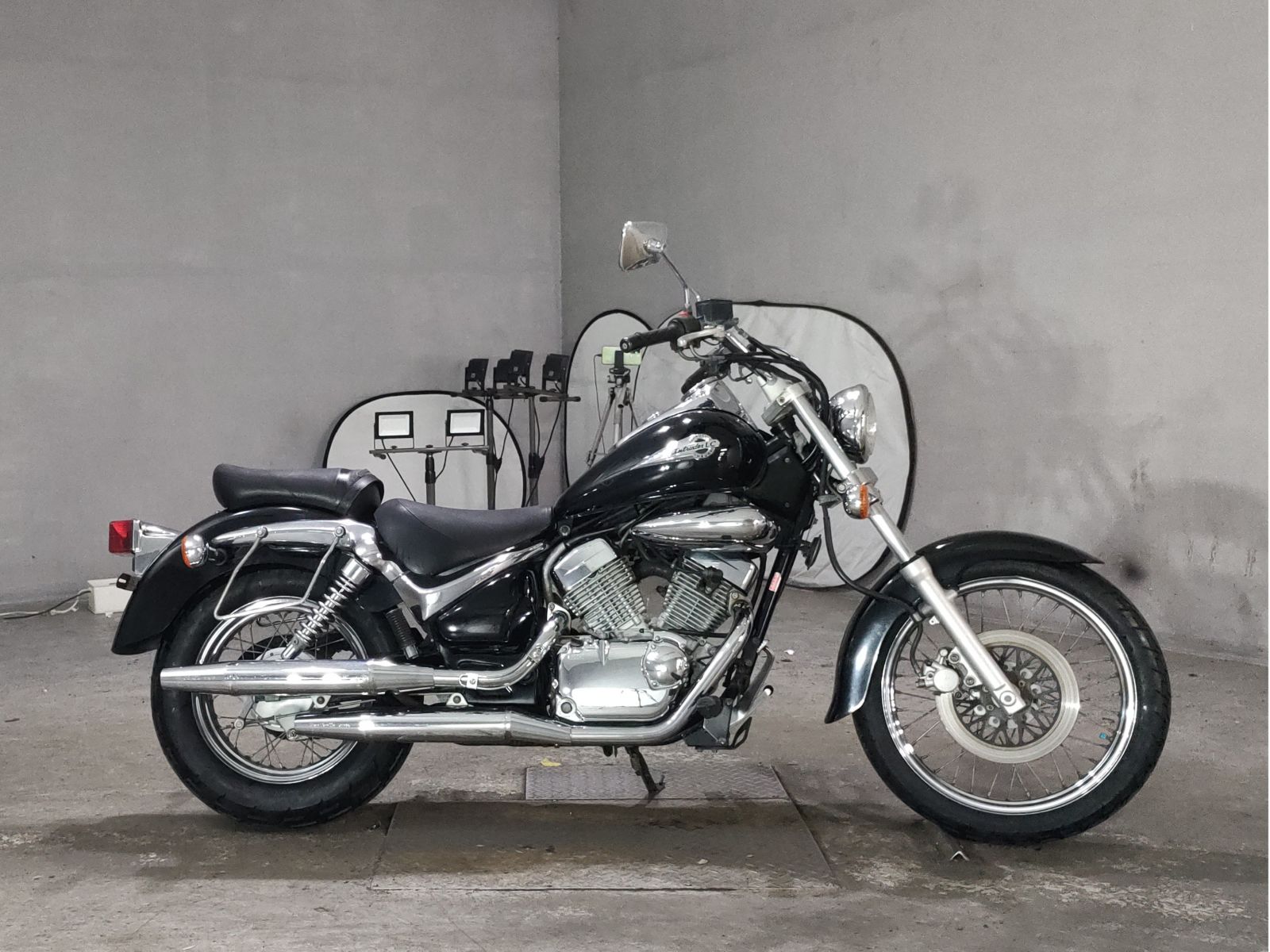 Suzuki INTRUDER 250