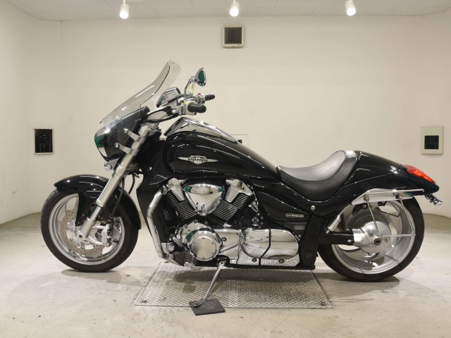 Suzuki BOULEVARDM109R
