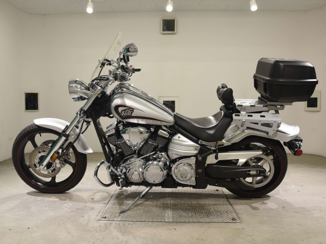Yamaha XV1900 RAIDER