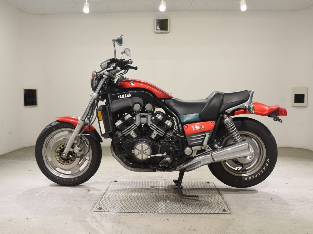 Yamaha V-MAX