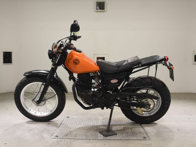 Yamaha TW200