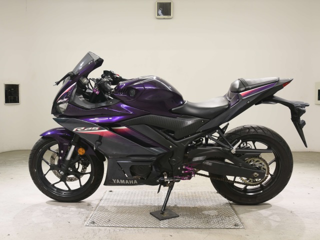 Yamaha YZF-R25A