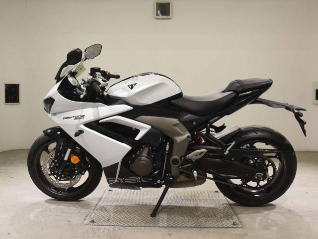 OTHER TRIUMPH DAYTONA 660