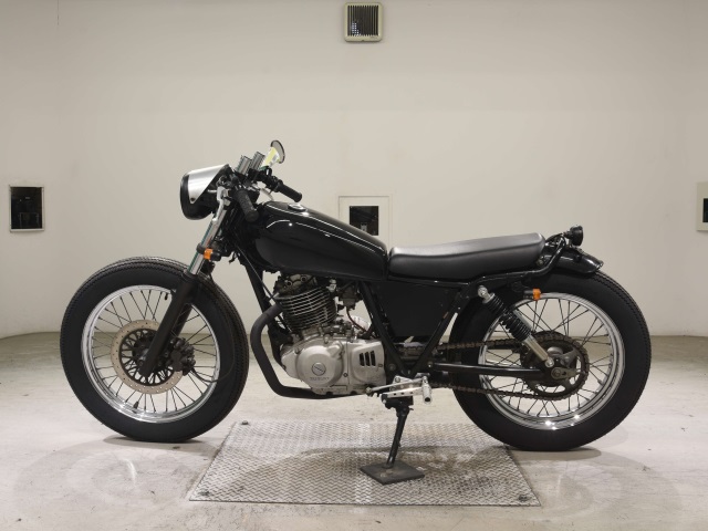 Suzuki GLASS TRACKER BIG BOY