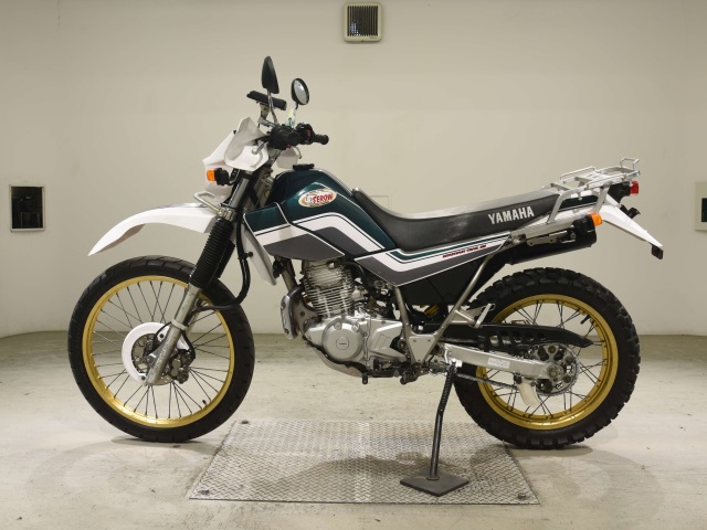 Yamaha SEROW 225-3