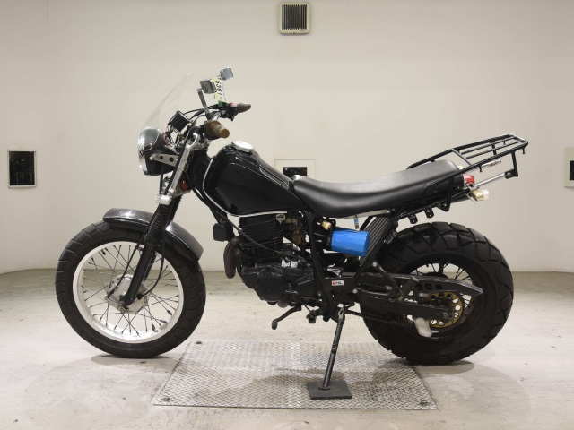Yamaha TW200