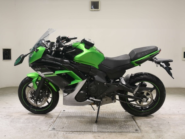 Kawasaki NINJA400