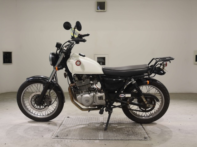 Suzuki GLASS TRACKER BIG BOY
