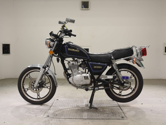 Suzuki GN125H