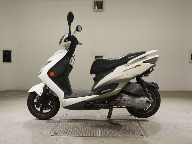 Yamaha CYGNUS125XSR-2