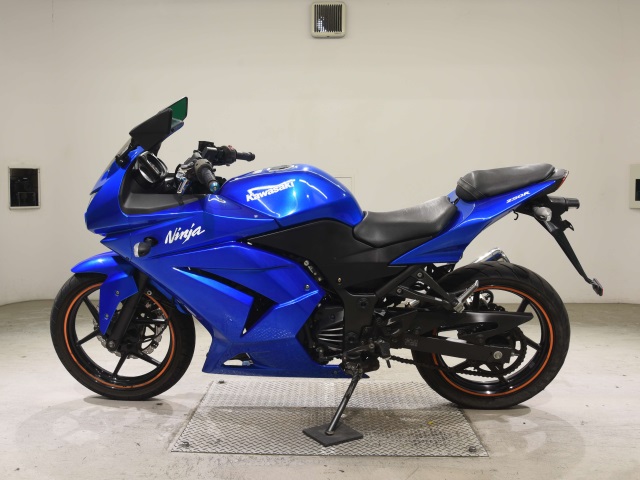 Kawasaki NINJA250R