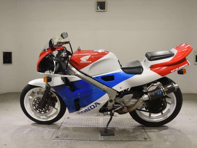 Honda VFR400R-2