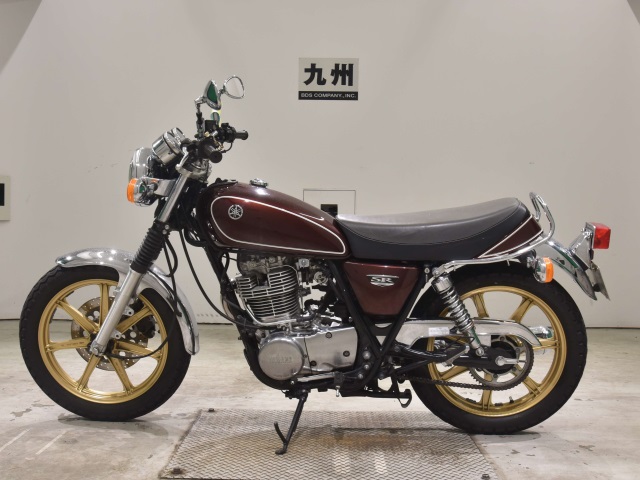 Yamaha SR400-4