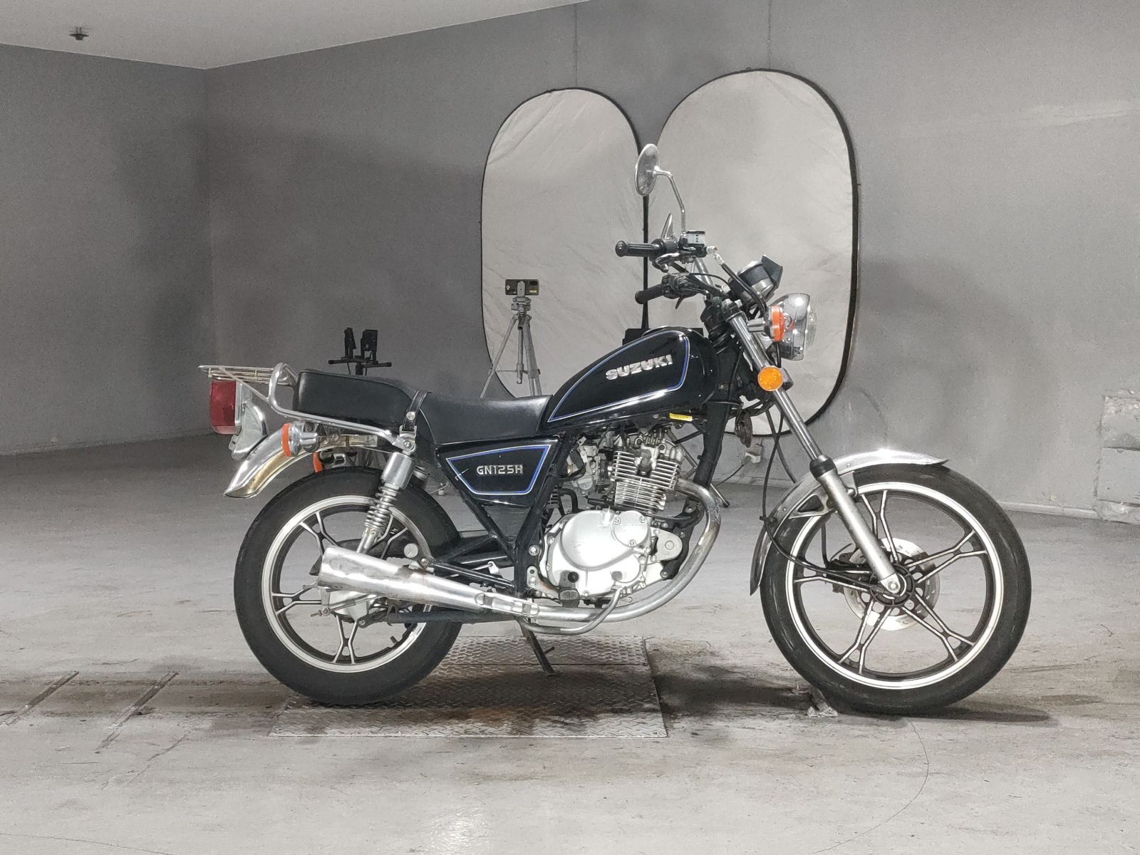 Suzuki GN125H