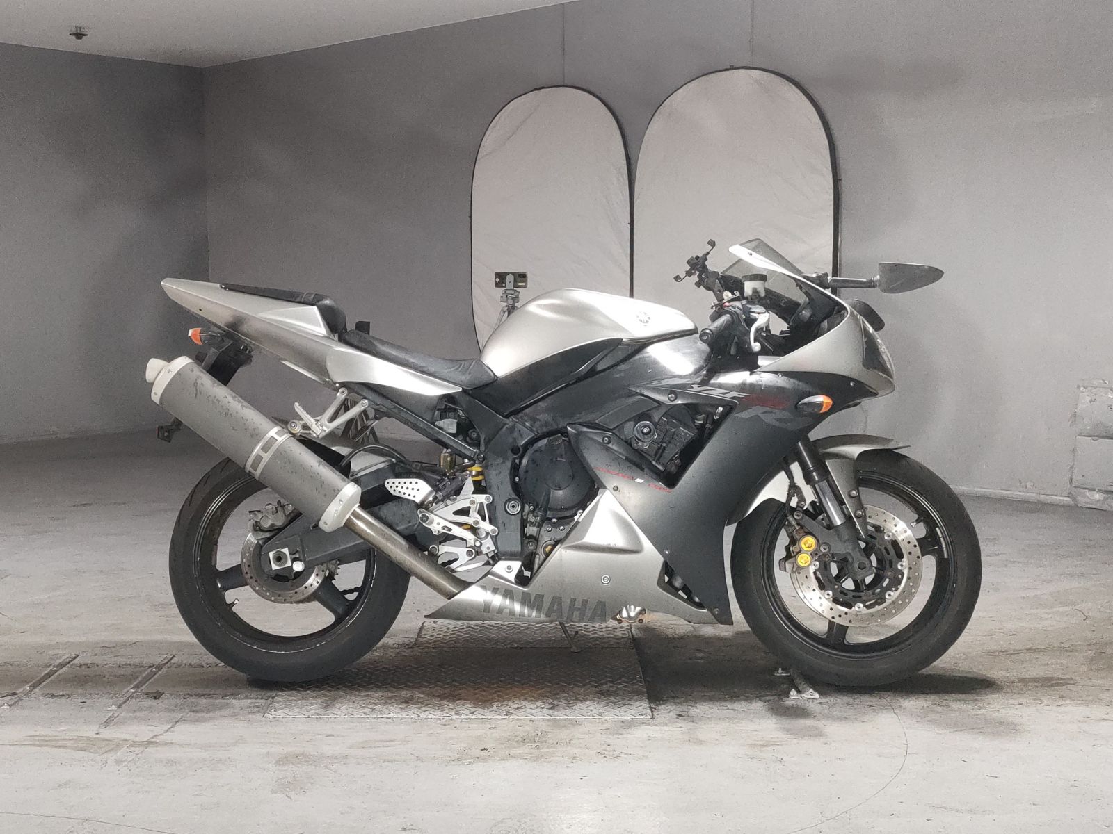 Yamaha YZF-R1