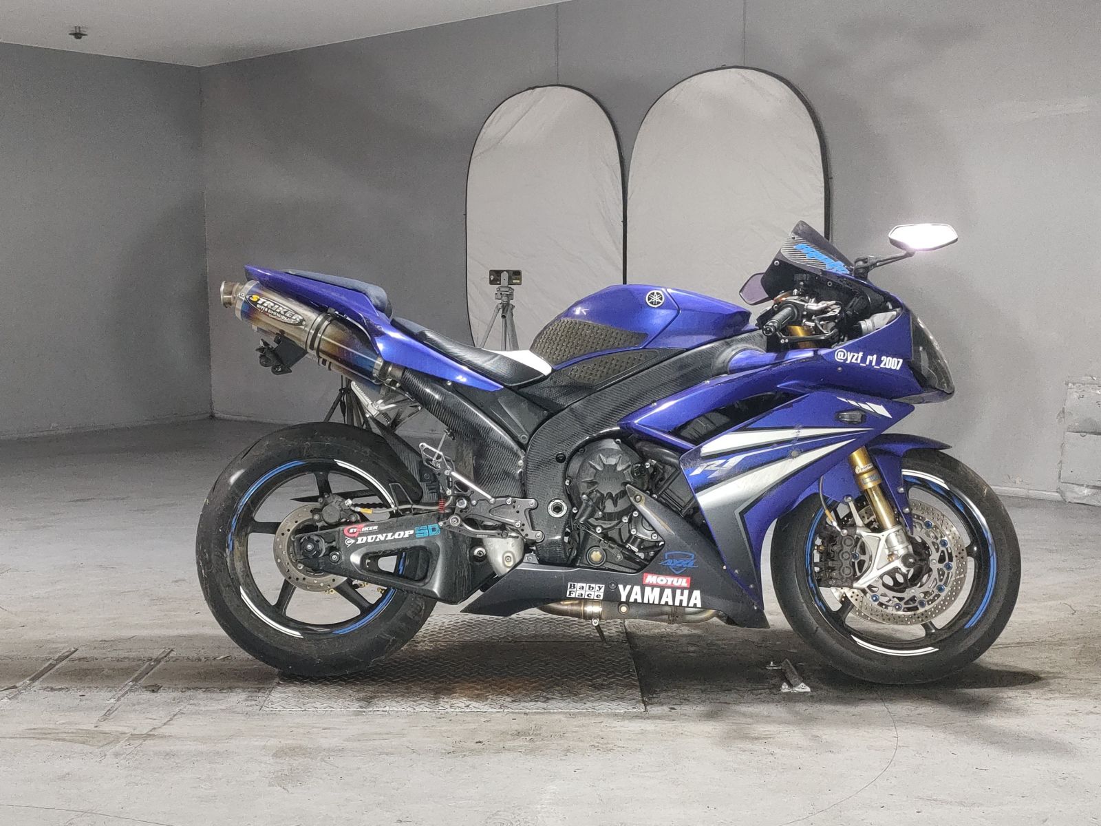 Yamaha YZF-R1