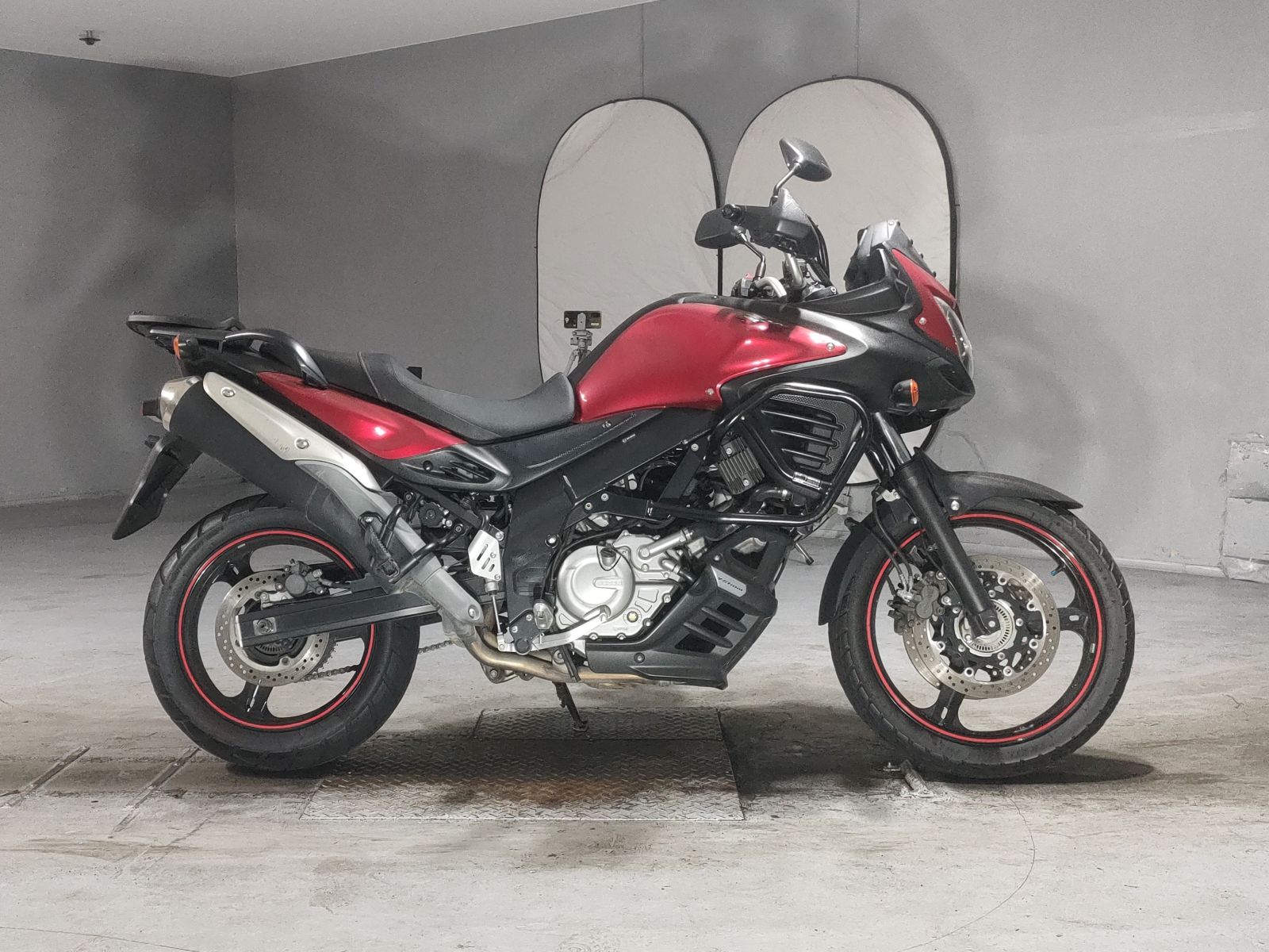 Suzuki V STROM650