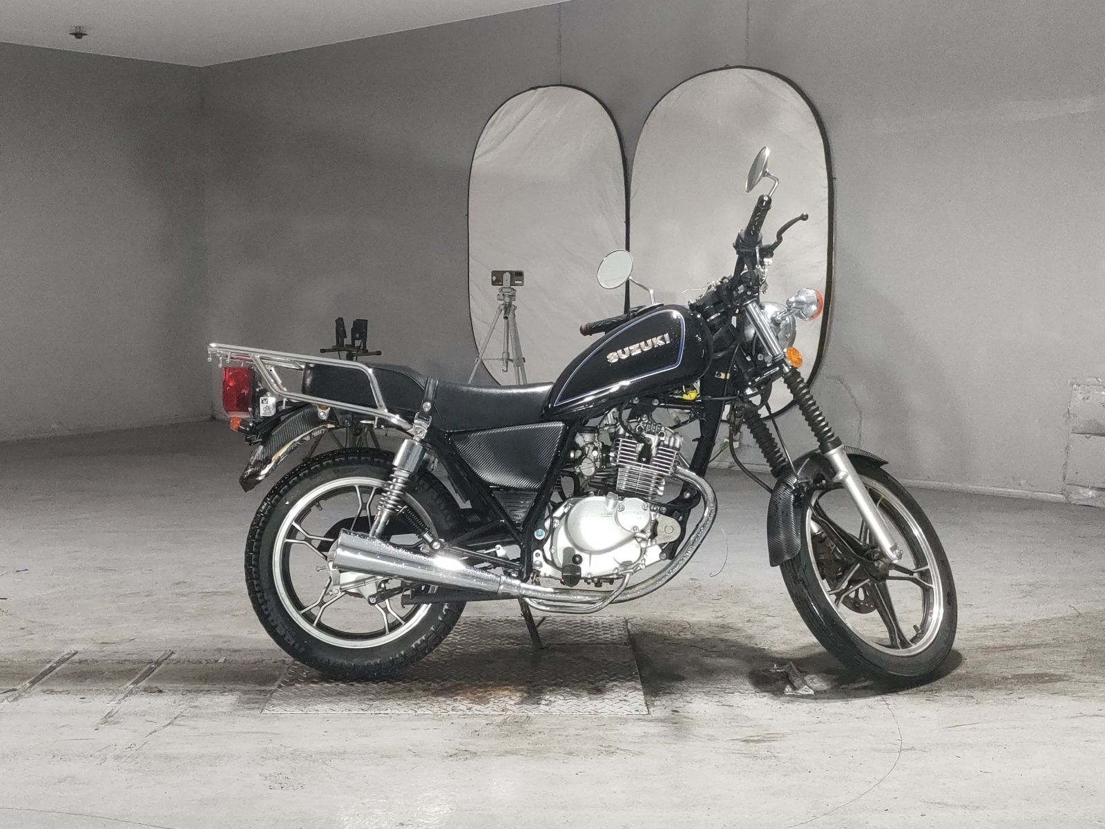 Suzuki GN125H