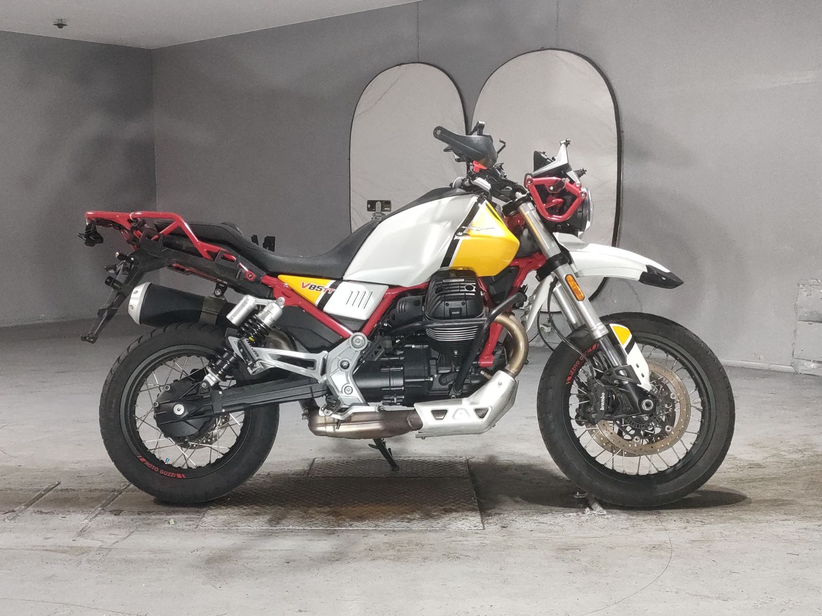 OTHER MOTO GUZZI V85TT