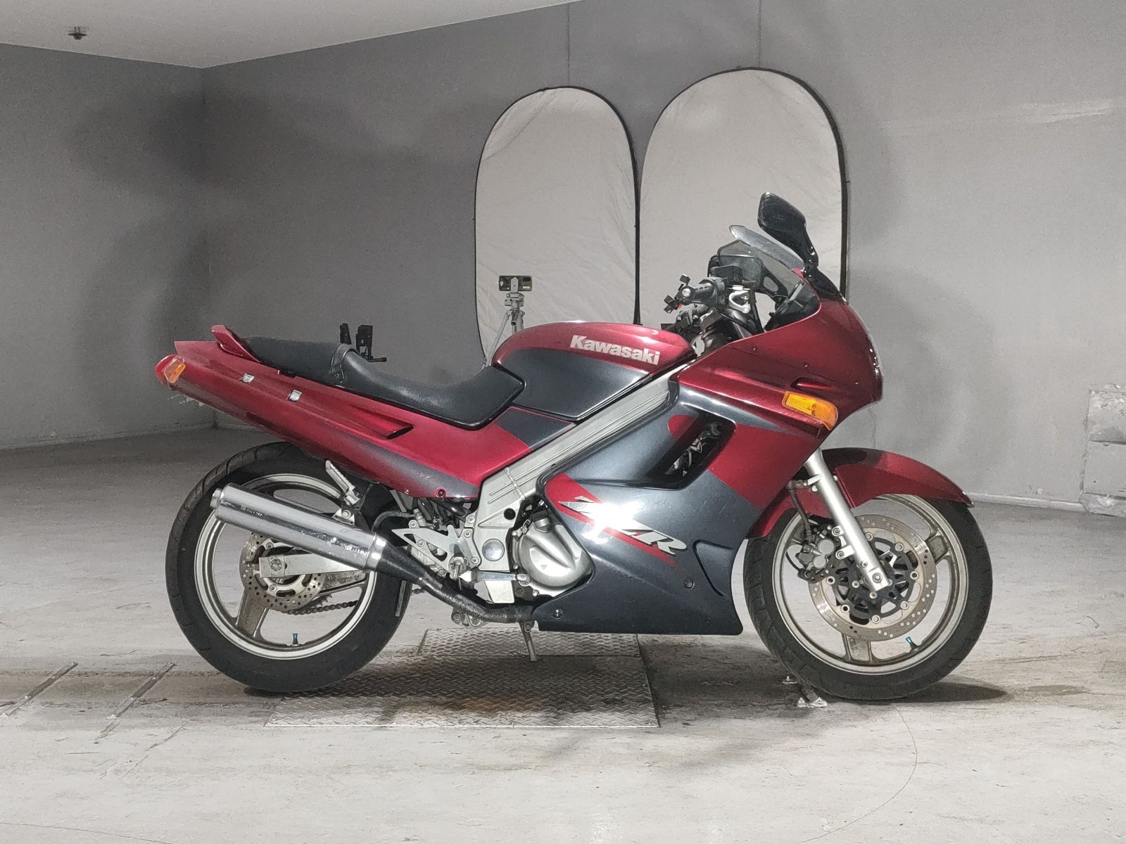 Kawasaki ZZR250