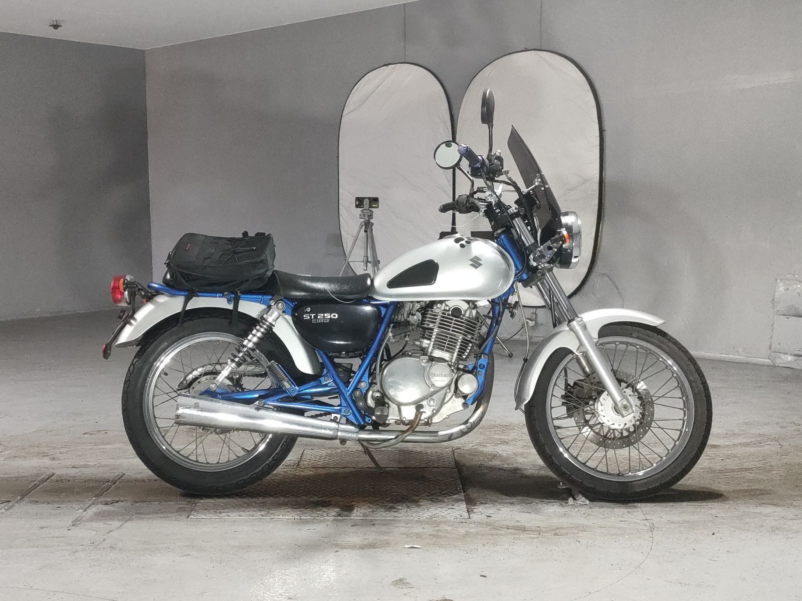 Suzuki ST250E