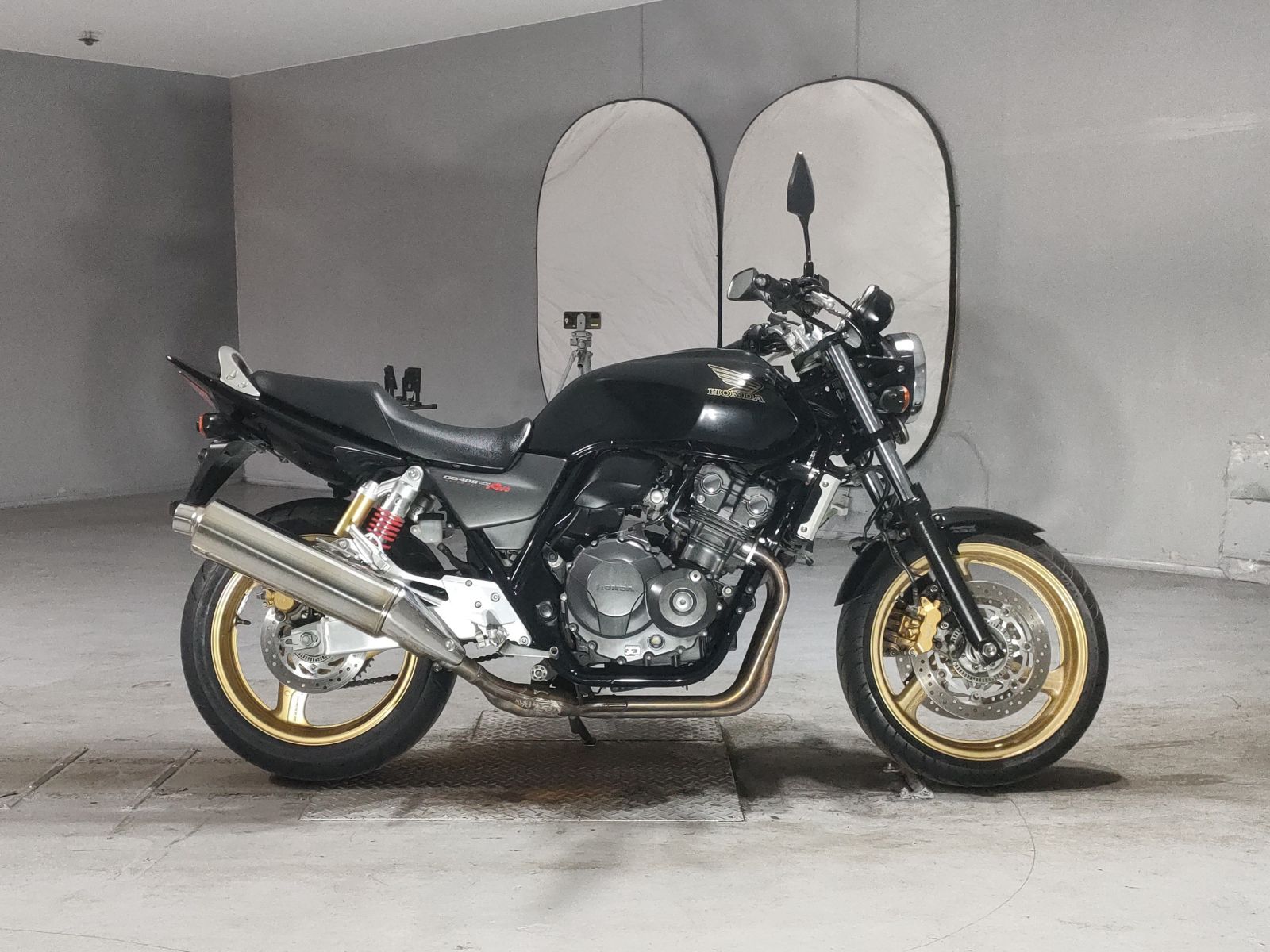 Honda CB400SFV-4