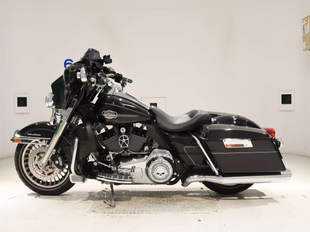 Harley-Davidson HARLEY FLHTCU1690
