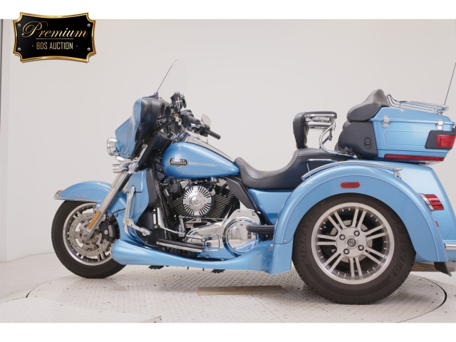 Harley-Davidson HARLEYFLHTCUTRIKE1690