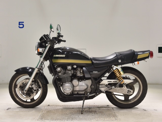 Kawasaki ZEPHYR750