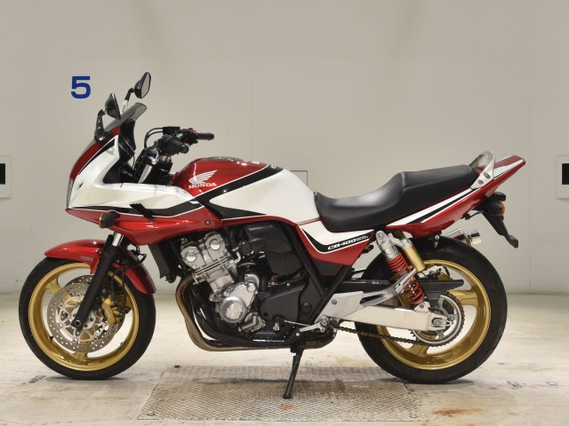 Honda CB400SFV-4 BOLDORABS