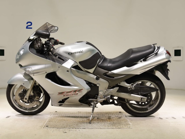 Kawasaki ZZR1200