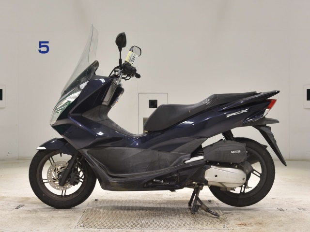 Honda PCX125-2