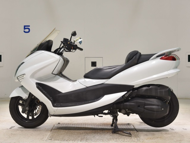 Yamaha MAJESTY 250-4
