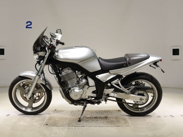 Yamaha SRX400-4