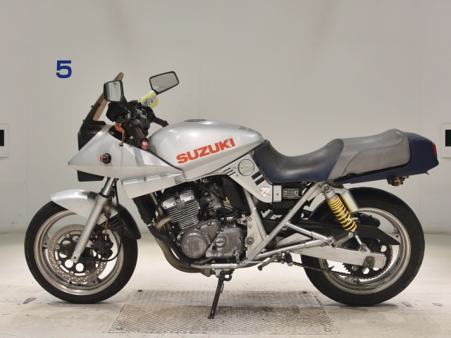 Suzuki GSX250 KATANA